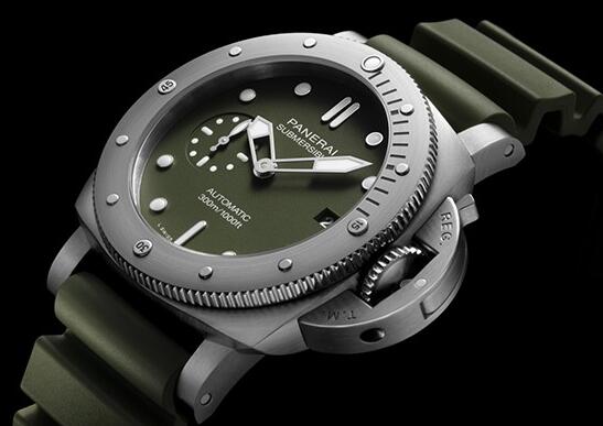 The Panerai Submersible sports a bold and strong temperament.